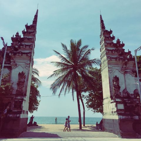 foto pantai kuta bali