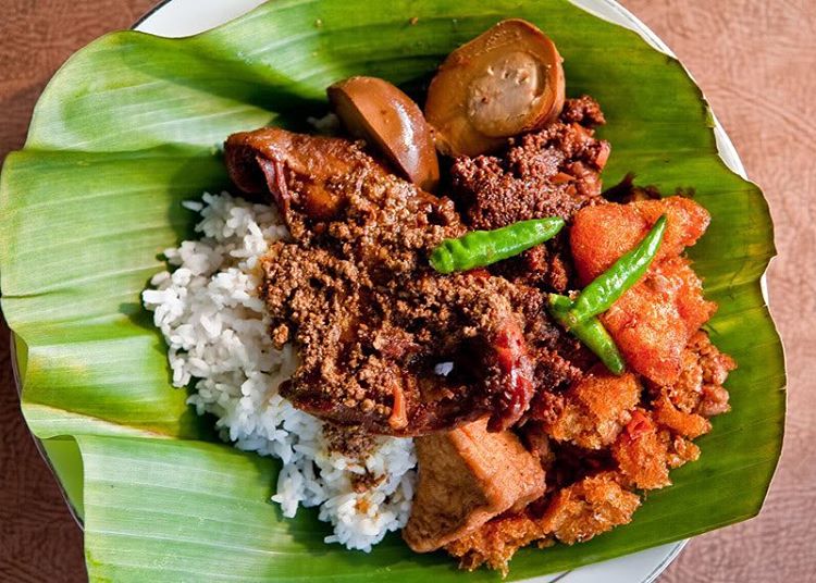 gudeg yu djum