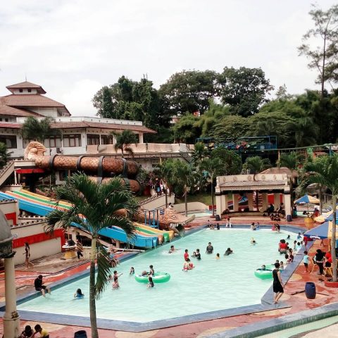 Karang setra waterland