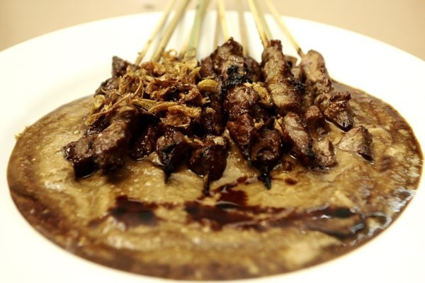  Kedai Sate Sapi Pak Oo