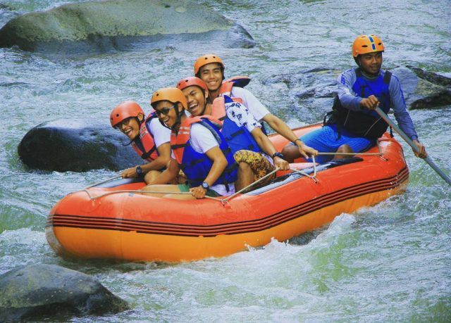 Arung jeram bogor