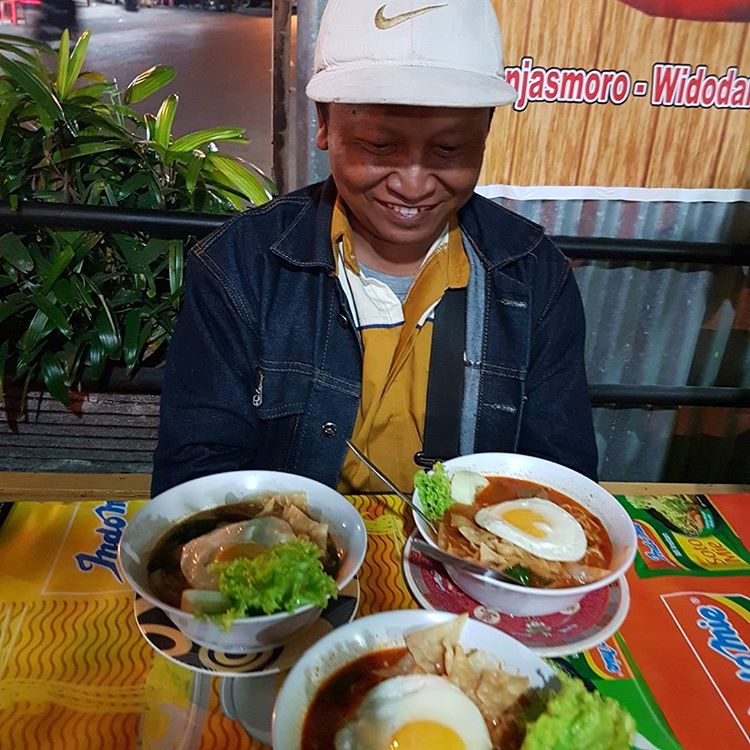 mie pecun khas surabaya