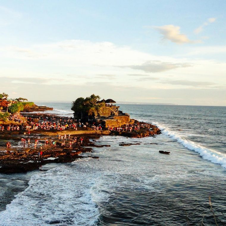 pura tanah lot bali