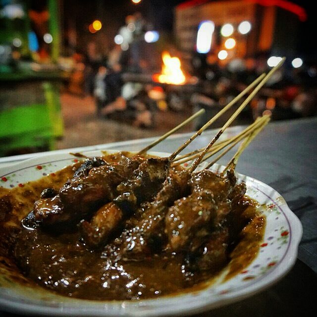 sate kudus